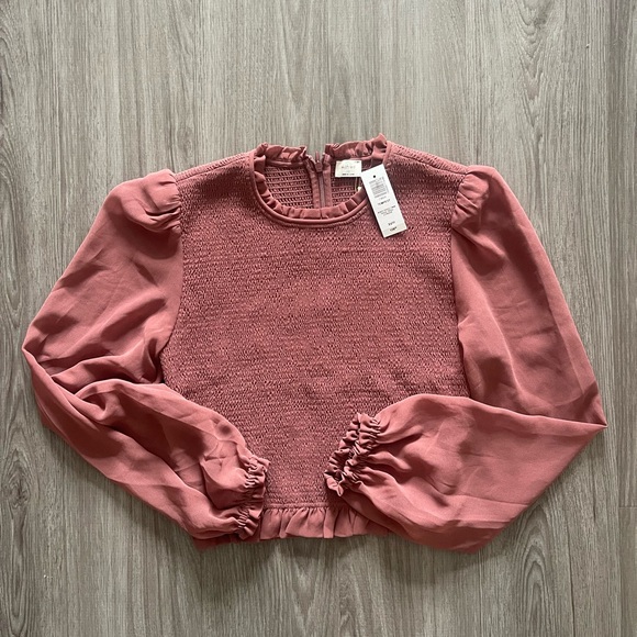 Aritzia Tops - Aritzia blouse